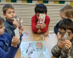 Появился во дворе он в холодном январе! 