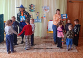 Правила дорожные детям знать положено