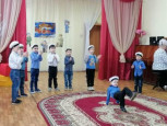 «Защитникам Отечества посвящается…» от детей старшей группы.