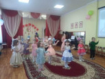 Праздник 8 марта в детском саду.