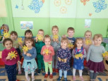 Творчество детей по теме «Весна» во 2 младшей группе.