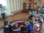 «Если трудно – позвони!» - информационный час к Международному дню детского телефона доверия. 