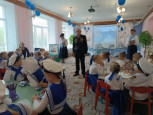 Познавательная игра «Флотом военным гордится страна». 