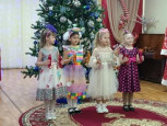 В нашем детском саду прошли яркие и весёлые новогодние утренники .