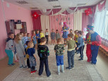 "Веселись детвора в праздник смеха и добра"