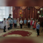 Праздник мам в старшей группе "Звездочки"
