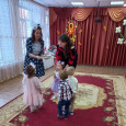 Кукла Катя в гостях у малышей