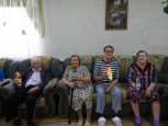 Волонтеры изготовили подарки для бабушек и дедушек, проживающих в центрах временного пребывания  пожилых людей и инвалидов  г. Кинешма и г. Навoлоки