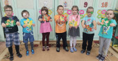 Волонтеры изготовили подарки для бабушек и дедушек, проживающих в центрах временного пребывания  пожилых людей и инвалидов  г. Кинешма и г. Навoлоки