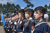 На знамя Победы равняем шаг!
