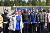 На знамя Победы равняем шаг!