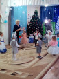 Новогодний утренник "Волшебный домик". Младшая группа