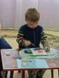 Аппликация с элементами рисования "По реке плывёт кораблик..."