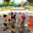 Музыкально - игровое развлечение "Детство в цвете".