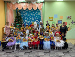 Новогодний праздник "Умка в гостях у ребят"