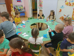 Аппликация "Бабочка-триколор" ко дню народного единства