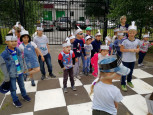 Развлечение "Научим Незнайку играть в шахматы"