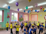 Спортивное развлечение "Любимые игры" с подготовительной группой "Звездочки