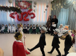"Колокольчики", "Улыбка", "Светлячки".
