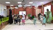 Музыкально-развлекательное мероприятие "К нам Весна пришла деткам книжки принесла"