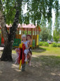 На прогулке летом...