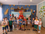 Учим ПДД с Карамелькой