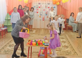 В старших группах прошли праздники, посвящённые Дню матери