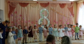 Утренник "Кто на свете всех милее" 