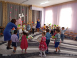 День мамы в средней группе 