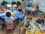 Творческая работа: "Рисуем спорт".