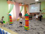 "Космическое путешествие" в старших группах детского сада.