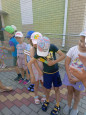 Спортивное развлечение в старших и средних группах, посвященное здоровью.