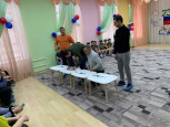 День  Защитника Отечества в подготовительных группах детского сада.