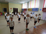 Утренняя гимнастика в старшей группе "Волшебники"