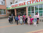 День космонавтики в старших и средних группах детского сада.