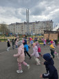 День космонавтики в старших и средних группах детского сада.