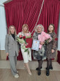 День учителя и дошкольного работника.