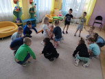Развлечение в младшей группе "Золотой ключик" : «Праздник именинника: традиции и игры русского народа для малышей»