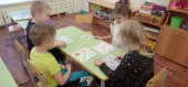 Дидактическая игра "Найди тень"