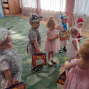 "Здравствуй праздник,- Новый год!"
