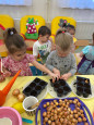 «Весна пришла. Посадка лука».