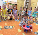 «Мы помощники». 