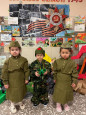 "23 февраля — праздник очень важный, поздравляю я тебя, папа мой отважный!"
