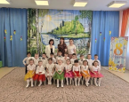 «Букет из добрых пожеланий»: Как наши ребята поздравили мам и бабушек с 8 Марта 