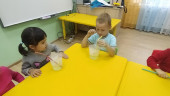 Делаем  цветные мыльные пузыри