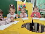Лепка " Знакомство с пластилином. Колобок"