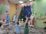 Новогодний утренник в группе "Золотой Ключик"