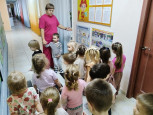 Беседа "Наши помощники на дорогах" 