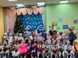 НОВОГОДНЯЯ СКАЗКА В ГОСТЯХ У МАЛЫШЕЙ
