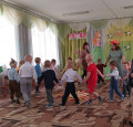 Весенний праздник